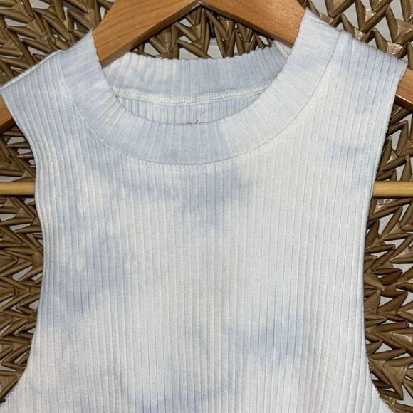 Aerie blue and white Ribbed tank size xsmall - Picture 2 of 4